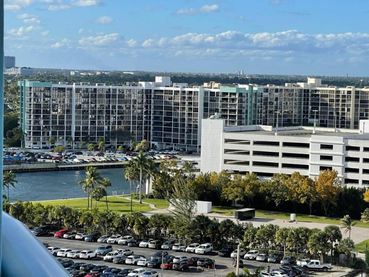 Hollywood On Beach Apartment Eksteriør bilde