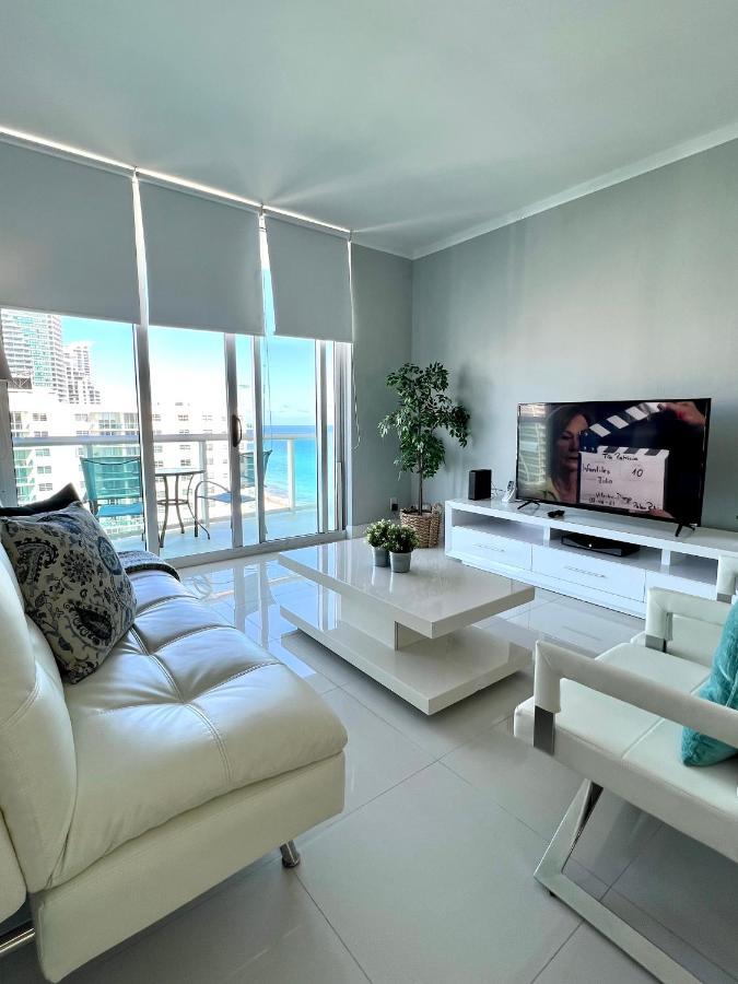 Hollywood On Beach Apartment Eksteriør bilde