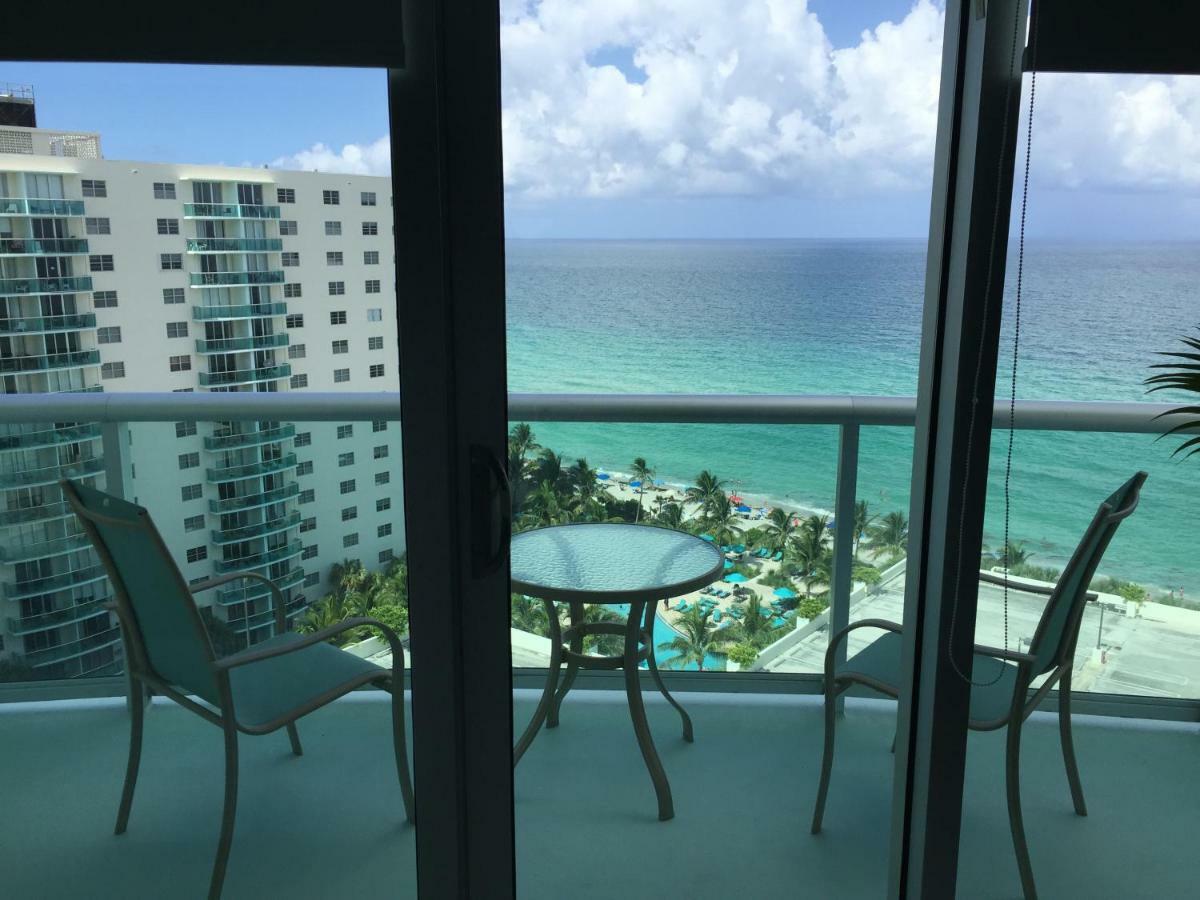 Hollywood On Beach Apartment Eksteriør bilde
