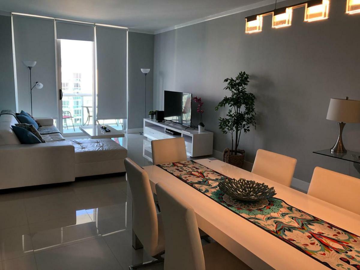 Hollywood On Beach Apartment Eksteriør bilde